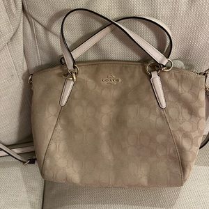 Coach Kelsey Outline Signature Satchel Crossbody Bag (Beige)